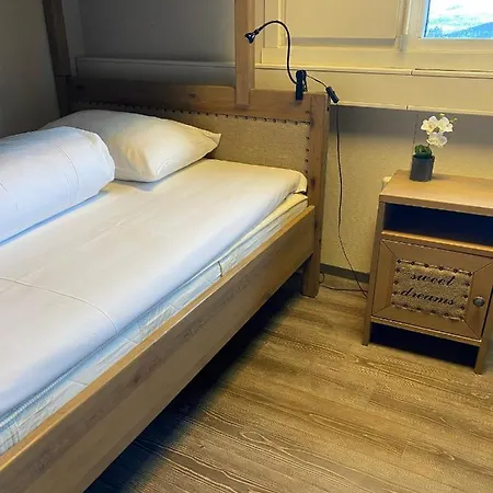 بيت شباب Basecamp Frich's
