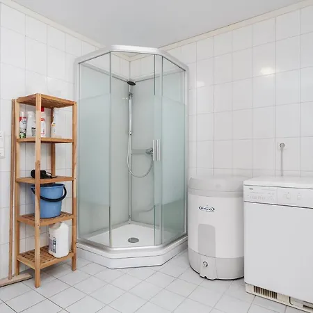 Basecamp Frich's بيت شباب