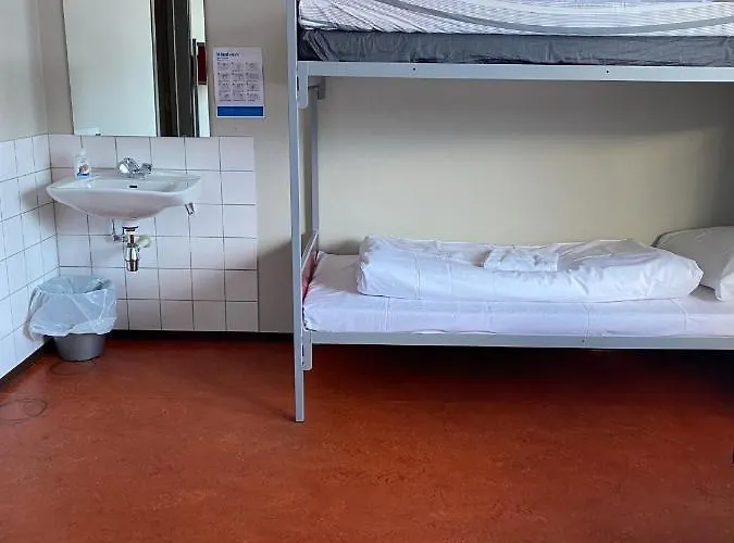 Hostel Basecamp Frich's *