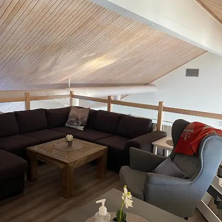 Hostel Basecamp Frich's Hjerkinn