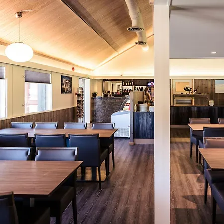 Hostel Basecamp Frich's Hjerkinn