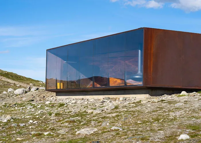 Hostel Basecamp Frich's Hjerkinn