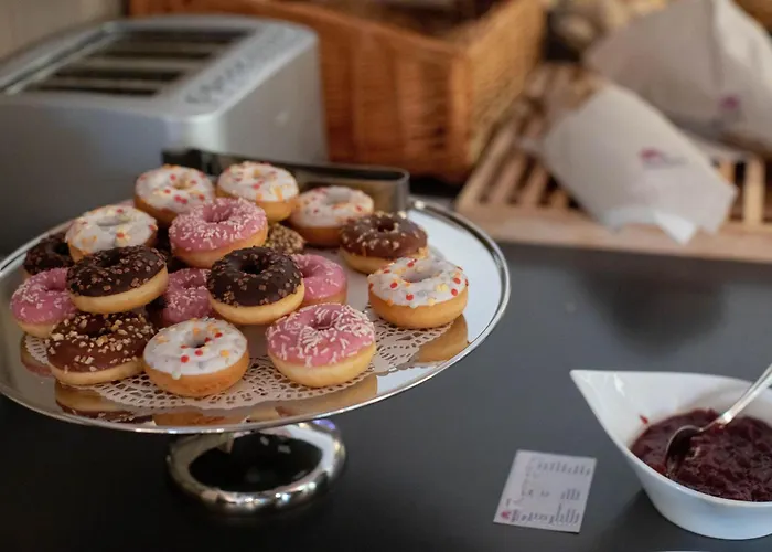 Basecamp Frich's Hostel *